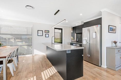 Photo of property in 11 St Julia Court, Helensville, 0800