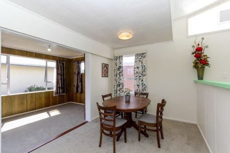 Photo of property in 4 Parsons Street, Vogeltown, New Plymouth, 4310