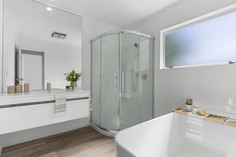 Photo of property in 15 Edgehill Place, Te Puke, 3119