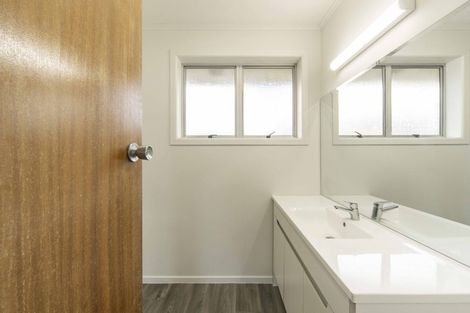 Photo of property in 142 Clarkin Road, Fairfield, Hamilton, 3214