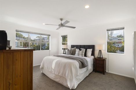 Photo of property in 11a Church Street, Northcote Point, Auckland, 0627