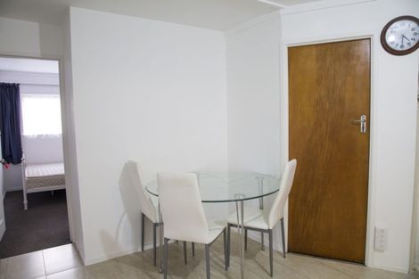 Photo of property in 3 Marcel Place, Glenfield, Auckland, 0629