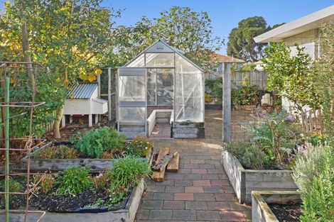 Photo of property in 2/49 Chichester Street, Woolston, Christchurch, 8023