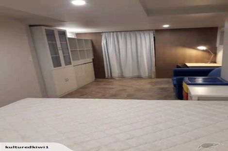 Photo of property in 1/25 Downing Street, Glenfield, Auckland, 0629