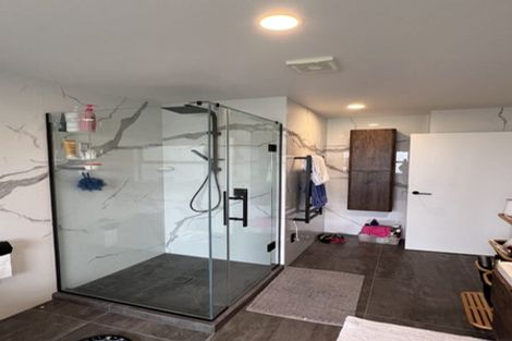 Photo of property in 1 Wyon Way, Flat Bush, Auckland, 2016