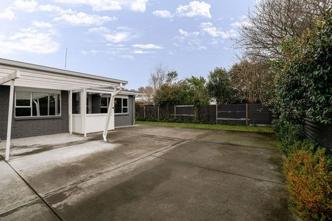 Photo of property in 12d Colombo Street, Hokowhitu, Palmerston North, 4410