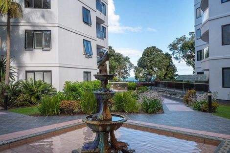 Photo of property in 3i/175 Hurstmere Road, Takapuna, Auckland, 0622