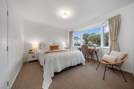 Photo of property in 37 Black Rock Road, Newlands, Wellington, 6037