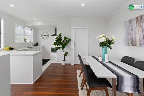 Photo of property in 54 Awaroa Road, Sunnyvale, Auckland, 0612