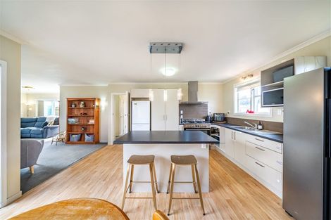 Photo of property in 140 Mcleod Street, Elderslea, Upper Hutt, 5018