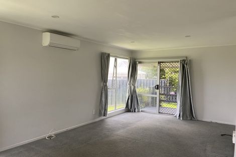 Photo of property in 4 Lyren Place, Half Moon Bay, Auckland, 2012