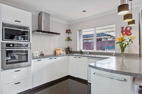 Photo of property in 3 Martin Jugum Lane, Ranui, Auckland, 0612