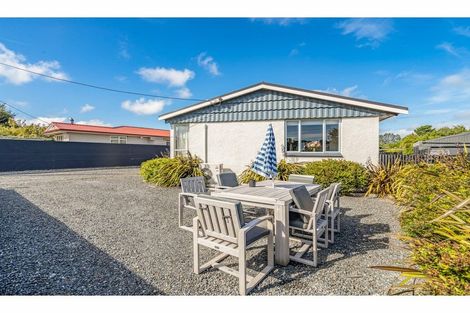 Photo of property in 10 Robert Street, Otatara, Invercargill, 9879