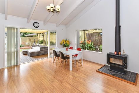 Photo of property in 24 Deodar Place, Totara Heights, Auckland, 2105