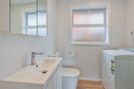 Photo of property in 2/98 Mathesons Road, Phillipstown, Christchurch, 8011