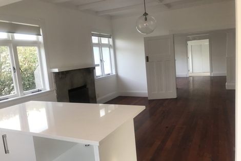 Photo of property in 28 Lloyd Avenue, Mount Albert, Auckland, 1025