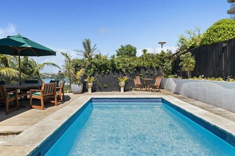 Photo of property in 6/74 Kitchener Road, Milford, Auckland, 0620