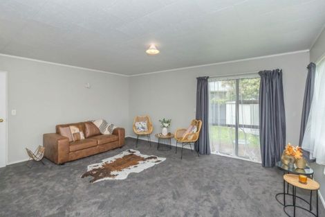 Photo of property in 96a Mako Mako Road, Levin, 5510