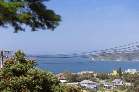 Photo of property in 23 Elliston Crescent, Stanmore Bay, Whangaparaoa, 0932