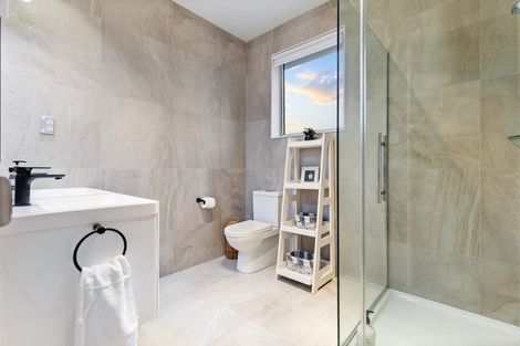 Photo of property in 21 Flavell Drive, Orewa, 0931