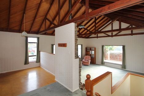 Photo of property in 33 Leven Street, South Hill, Oamaru, 9400