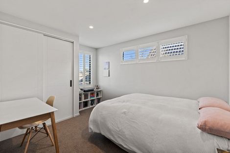 Photo of property in 15 Luxembourg Crescent, Halswell, Christchurch, 8025