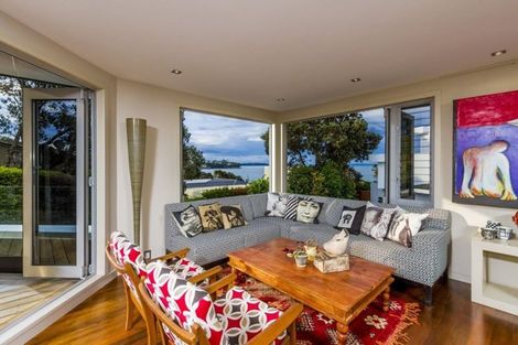 Photo of property in 1/50 Whitby Crescent, Mairangi Bay, Auckland, 0630