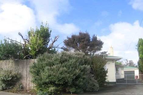 Photo of property in 14 Sutherland Crescent, Westbrook, Palmerston North, 4412