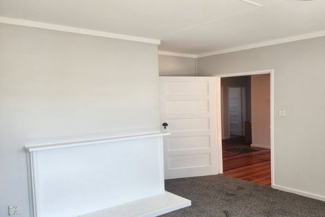 Photo of property in 44 Edmonton Road, Henderson, Auckland, 0612
