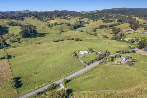 Photo of property in 211 Stoney Creek Road, Kaukapakapa, 0873