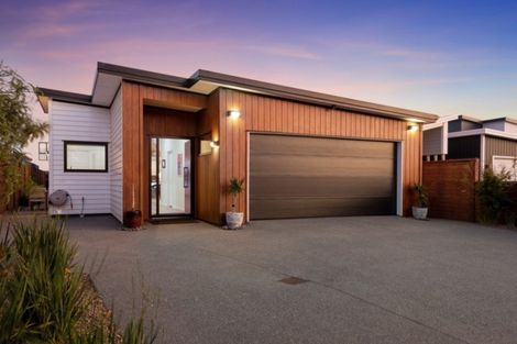 Photo of property in 33 Coast Boulevard, Papamoa Beach, Papamoa, 3118