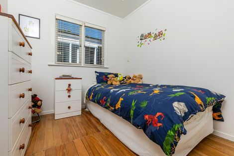 Photo of property in 5 Remu Place, Greenhithe, Auckland, 0632