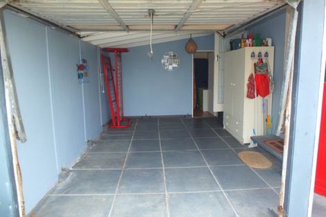 Photo of property in 20 Marine Parade South, Foxton Beach, Foxton, 4815