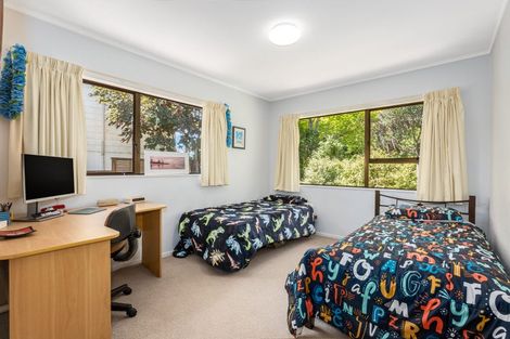 Photo of property in 23 Exploration Way, Whitby, Porirua, 5024