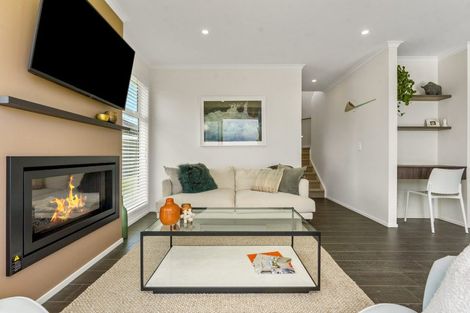 Photo of property in 2 Buddle Road, Paerata, 2124