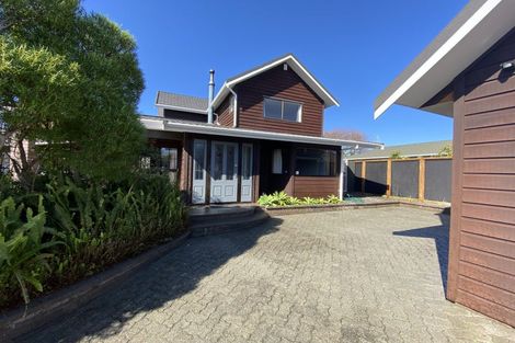 Photo of property in 1 Adele Lane, Paraparaumu, 5032