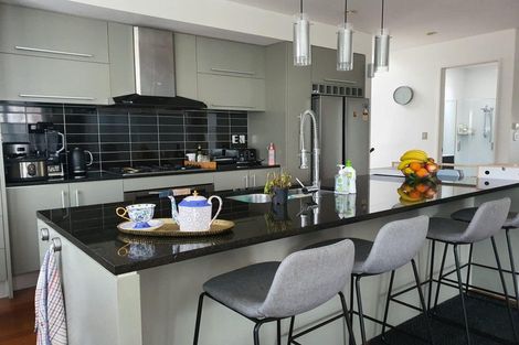 Photo of property in 3 Keating Rise, Northcross, Auckland, 0632