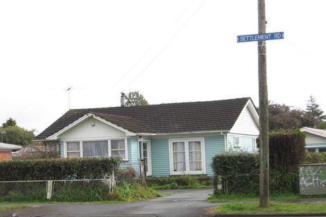 Photo of property in 2/70 Settlement Road, Papakura, 2110