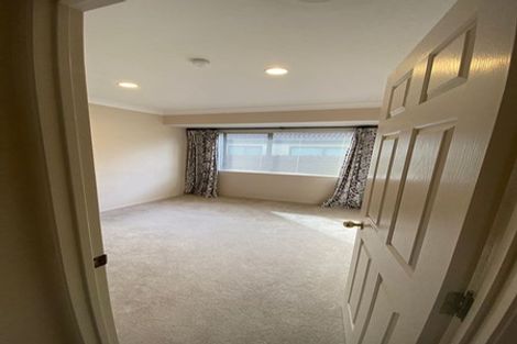 Photo of property in 10 Mullagh Place, East Tamaki Heights, Auckland, 2016