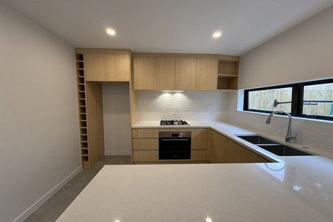 Photo of property in 1d Westall Road, New Lynn, Auckland, 0600