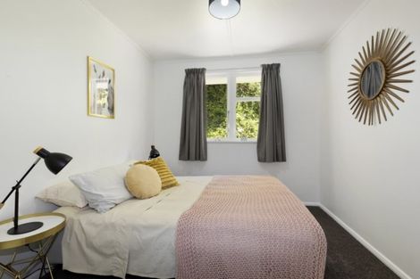 Photo of property in 47 Bird Grove, Stokes Valley, Lower Hutt, 5019