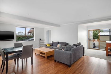 Photo of property in 105 Welcome Bay Road, Welcome Bay, Tauranga, 3112