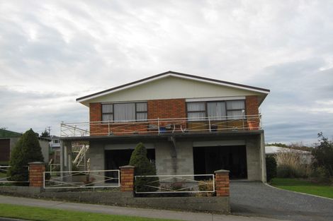 Photo of property in 4 Pakefield Street, Balclutha, 9230