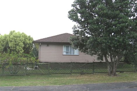 Photo of property in 47 Fitzherbert Avenue, West Harbour, Auckland, 0618