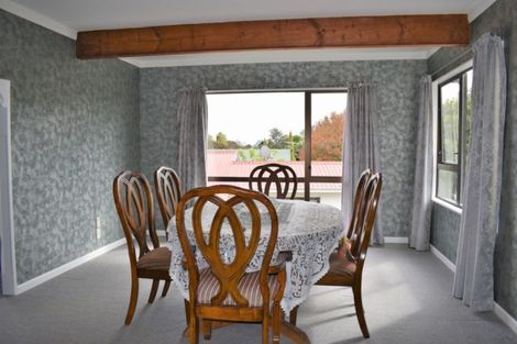 Photo of property in 4 Tararua Crescent, Otaki, 5512