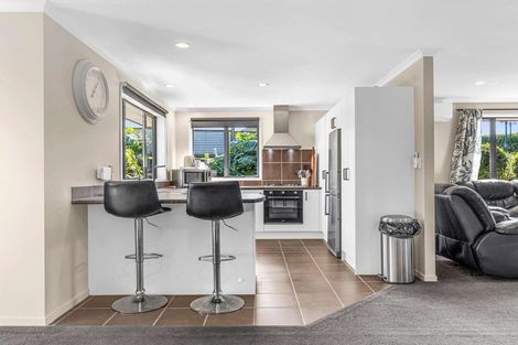 Photo of property in 12 Bella Villa Drive, Waiuku, 2123