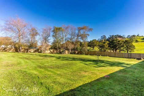 Photo of property in 17a Ash Street, Maungaturoto, 0520