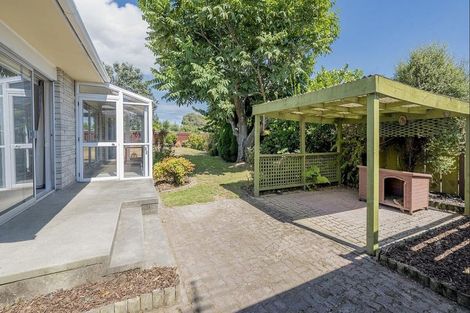 Photo of property in 27 Bell Street, Otaki, 5512