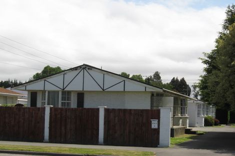 Photo of property in 2/385 Withells Road, Avonhead, Christchurch, 8042
