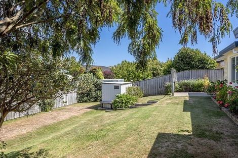 Photo of property in 25 San Priamo Place, Paraparaumu Beach, Paraparaumu, 5032